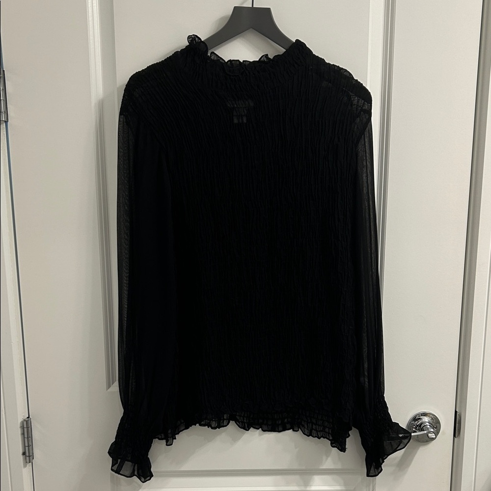Avenue Elegant Black Crinkle Blouse